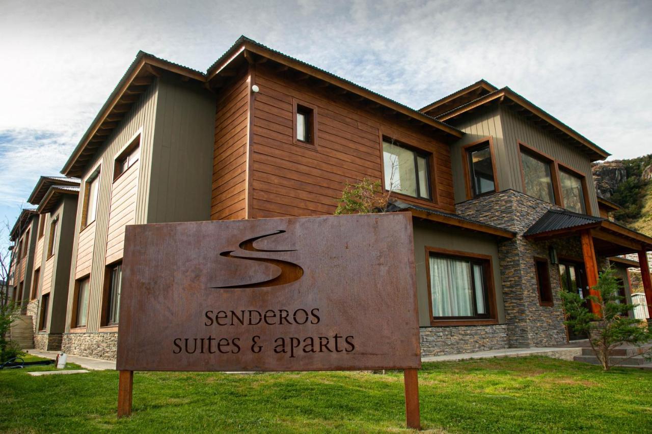 Senderos Aparts&Suites El Chaltén Exterior foto